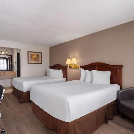 Travelodge By Wyndham Tucson Az Cortaro Buitenkant foto