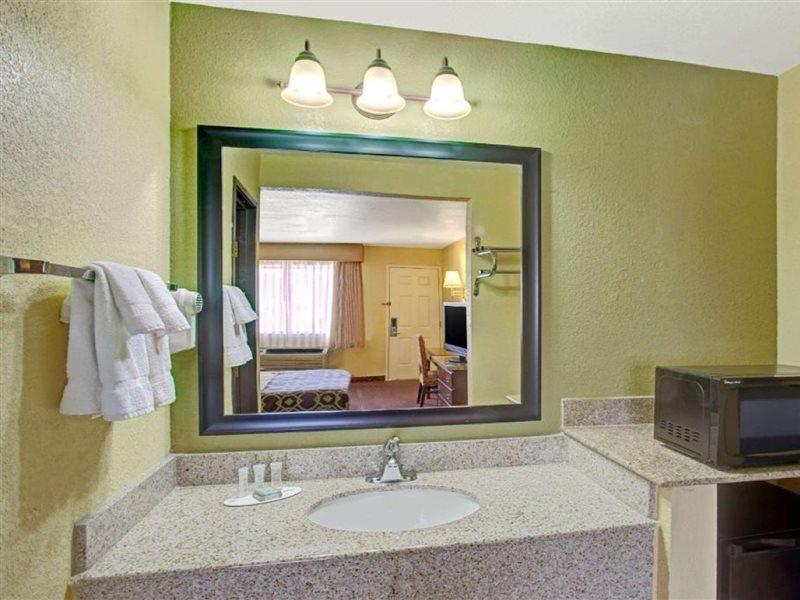 Travelodge By Wyndham Tucson Az Cortaro Buitenkant foto